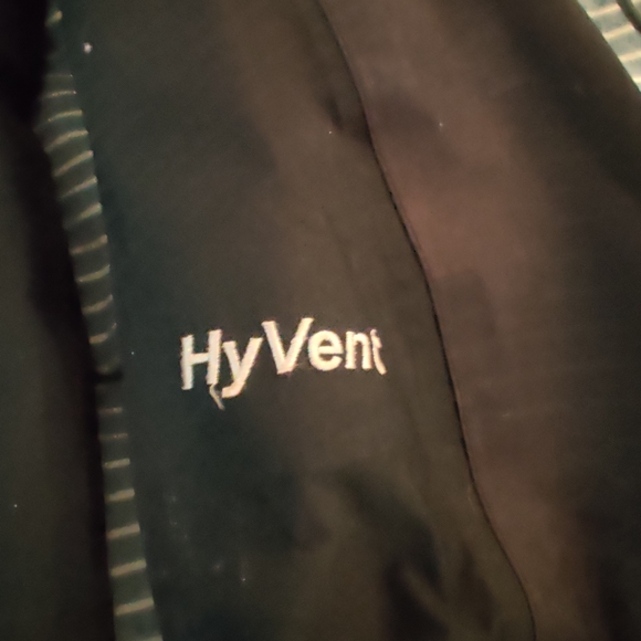 EUC North Face HyVent Shell - Picture 3 of 10